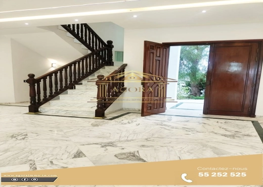 A Louer Villa avec piscine au Lac - Bien immobilier à {"id":23,"country_id":219,"name":"TUNIS","slug":"tunis"} - Image 2 - Agora Business & Invest Immo - Agence Immobilière Agora Business & Invest Immo